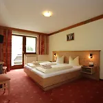Hotel T3 Alpenhotel Garfrescha Sankt Gallenkirch