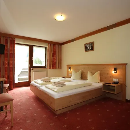 Otel T3 Alpenhotel Garfrescha Sankt Gallenkirch