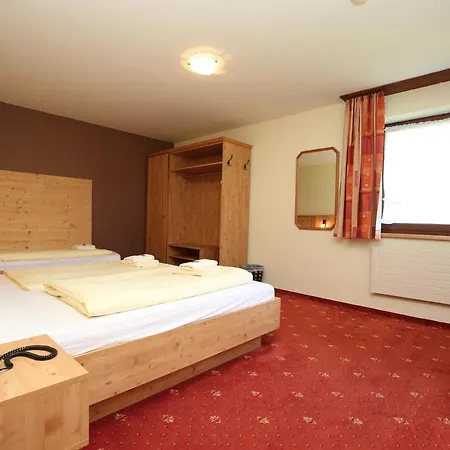 Ξενοδοχείο T3 Alpenhotel Garfrescha