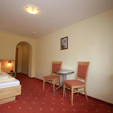 T3 Alpenhotel Garfrescha 3* 圣加伦基希