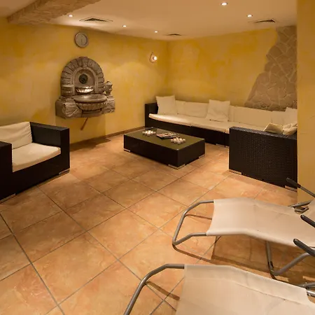 T3 Alpenhotel Garfrescha Otel 3*